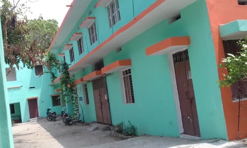 Swami Raghavendracharya Tridandi Ayurved Mahavidyalaya and Chikitsalaya